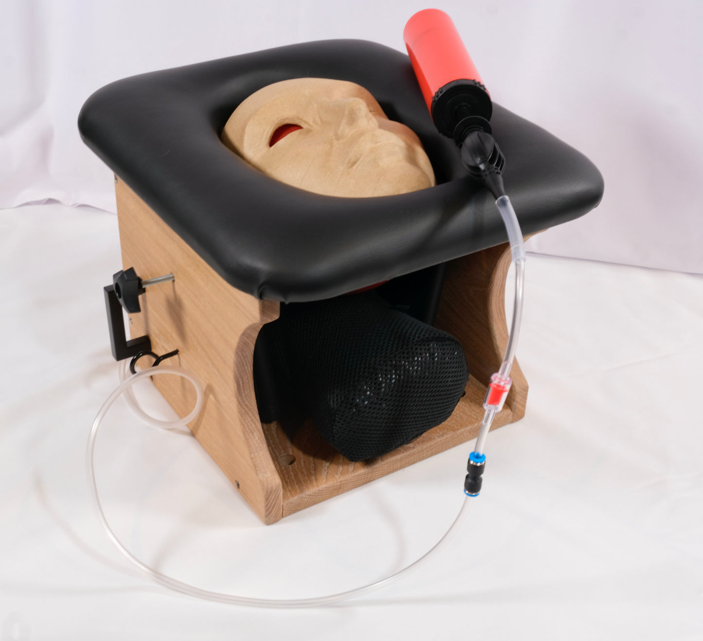 Queening Chair