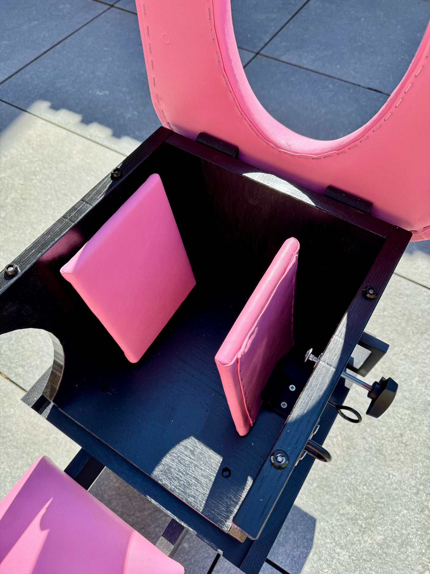 Smother Box With Smother Bench - Custom Colour